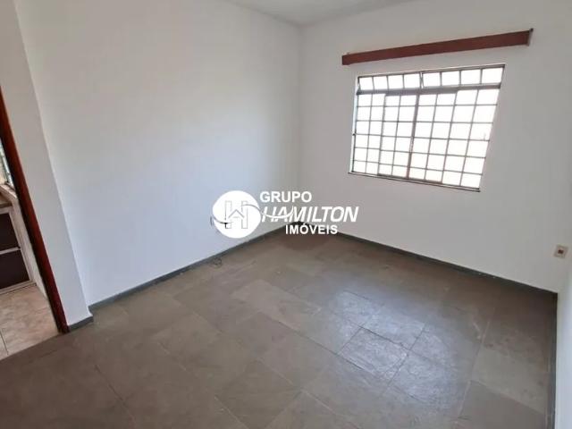 Apartamento com 1 quarto para alugar