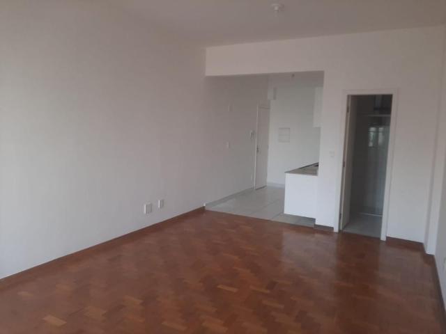 Apartamento com 1 quarto para alugar no bairro Centro, 40m²