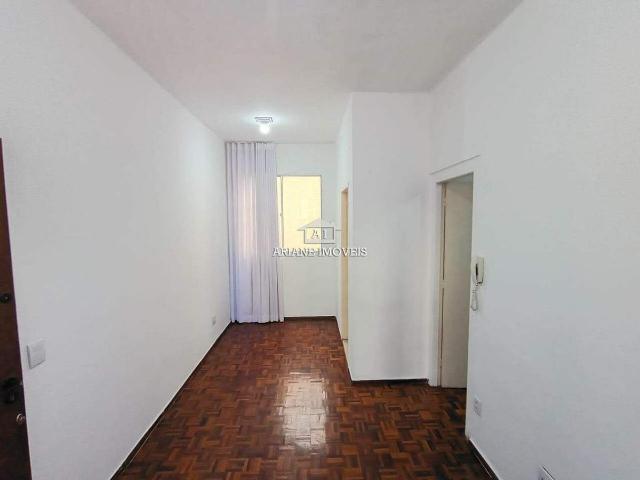 Apartamento com 1 quarto para alugar no bairro Centro, 50m²