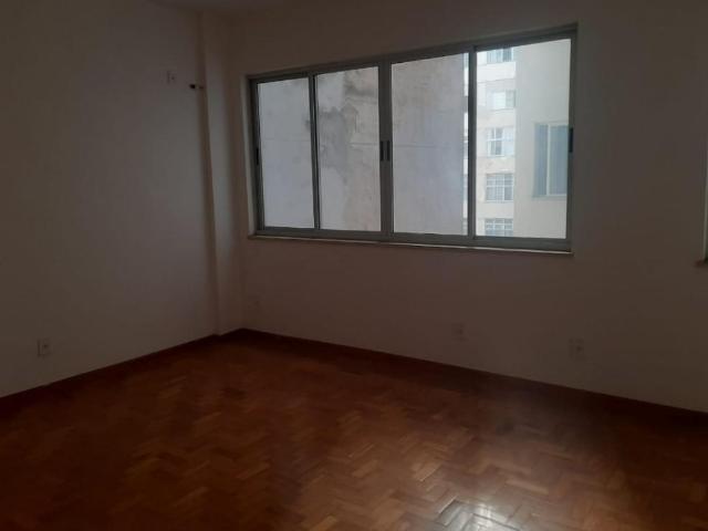 Apartamento com 1 quarto para alugar no bairro Centro, 34m²