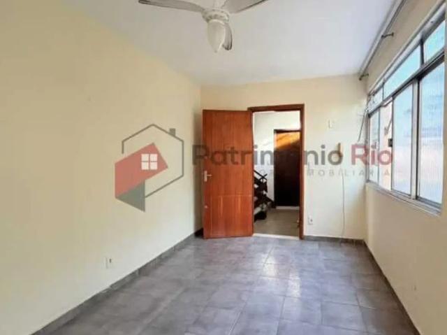 Apartamento com 1 quarto para alugar na Avenida Brasil, Irajá, Rio de Janeiro
