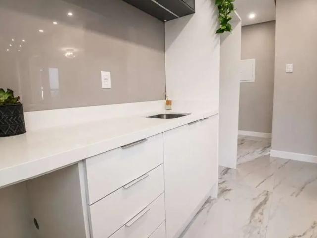 Apartamento com 1 quarto para alugar na Avenida João Wallig, 306, Passo da Areia, Porto Alegre por R$ 2.750