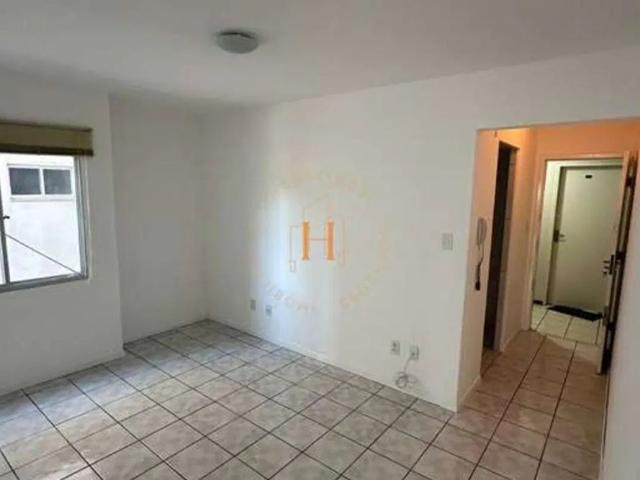 Apartamento com 1 quarto para alugar na Rua do Iano, 295, Barreiros, São José por R$ 1.499