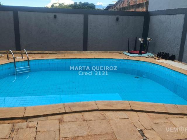 Apartamento com 1 Quarto para Alugar por R$ 1.300/mês