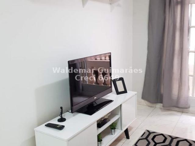 Apartamento com 1 Quarto para Alugar por R$ 2.200/mês