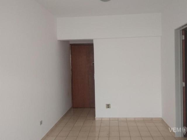 Apartamento com 1 Quarto para Alugar por R$ 800/mês
