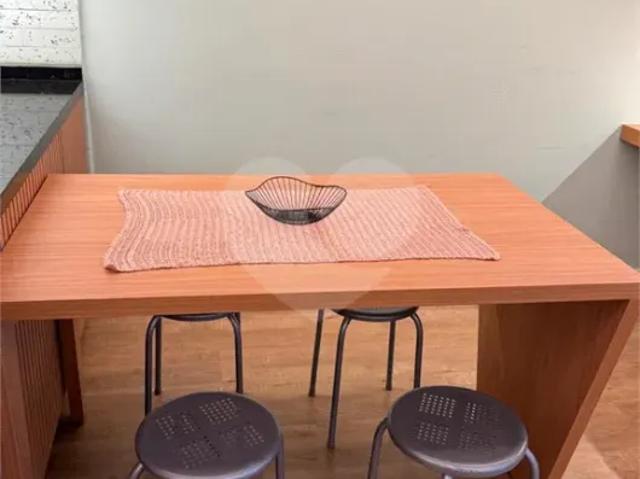 Apartamento com 1 quartos para locação em Centro SP