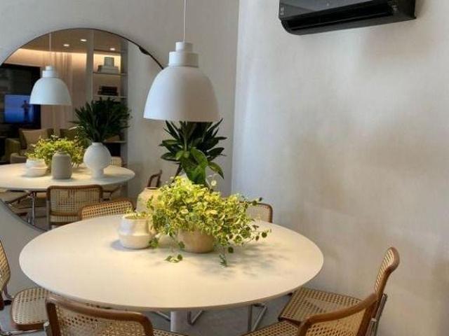 Apartamento com 1 suíte e 1 vaga no bairro Cidade Baixa
