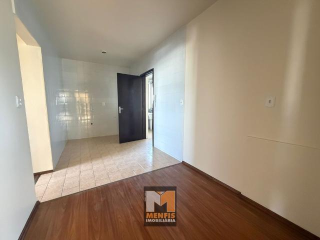 Apartamento com 1 suíte e 2 quartos no Centro