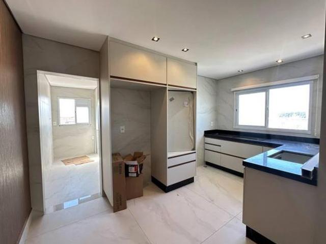 APARTAMENTO COM 218,70 m² GUILHERMINA PRAIA GRANDE SP
