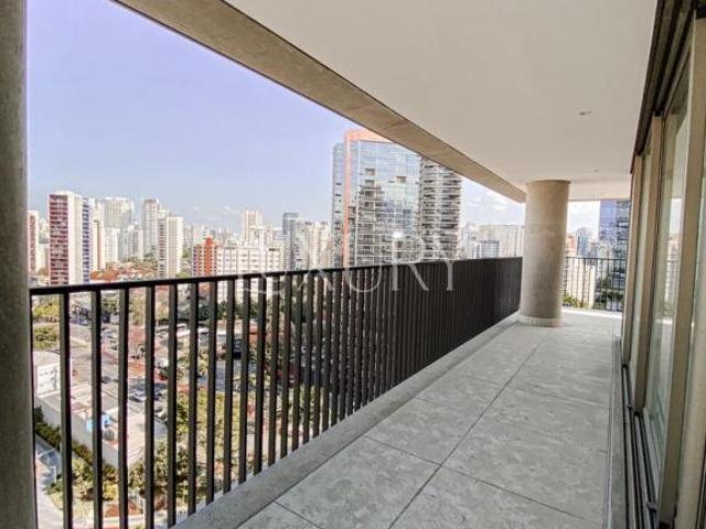 Apartamento com 231.54 m², 3 suítes à venda no bairro Vila Olímpia