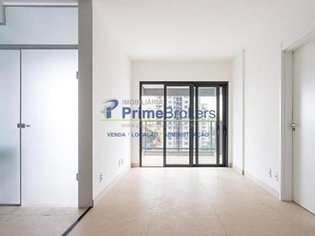 Apartamento com 24 a.u Varanda Moema. São Paulo