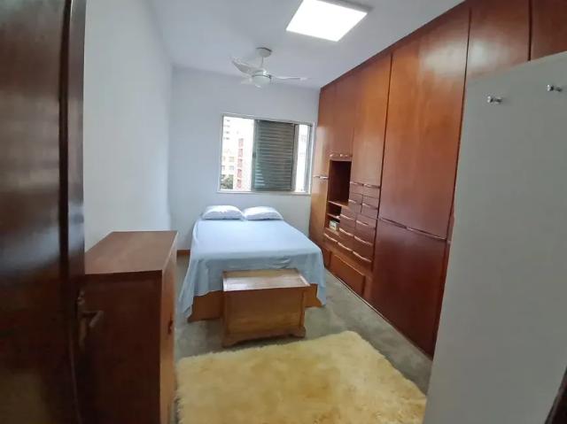 Apartamento com 2 dormitórios, totalmente reformado
