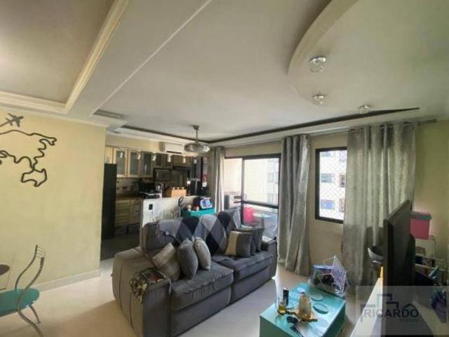 APARTAMENTO com 2 dormitorios