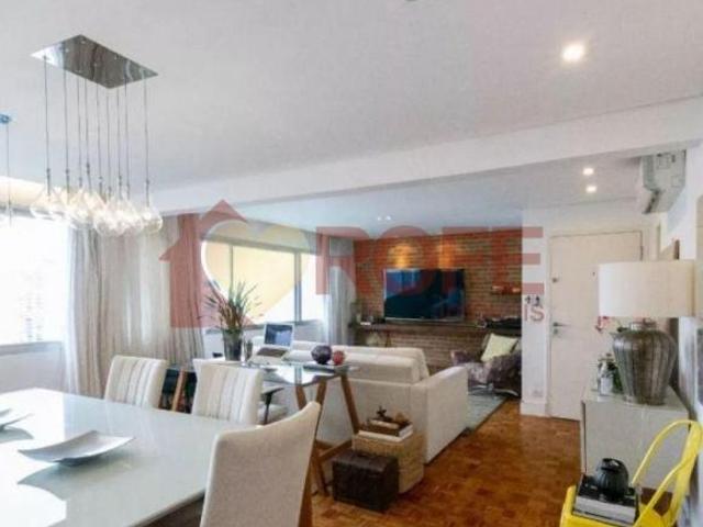 Apartamento com 2 dormitórios, 124 m²
