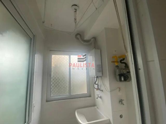 Apartamento com 2 dormitórios, 1 suite, 2 banheiros, 2 vagas, armários, pontos paara ar condicion