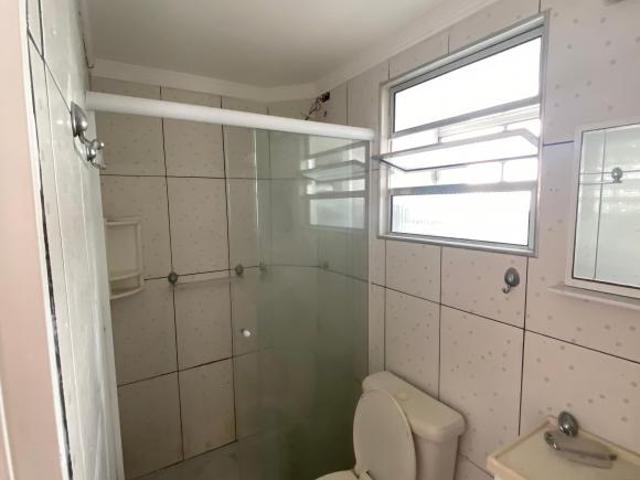 Apartamento com 2 dormitórios, uma vaga de garagem