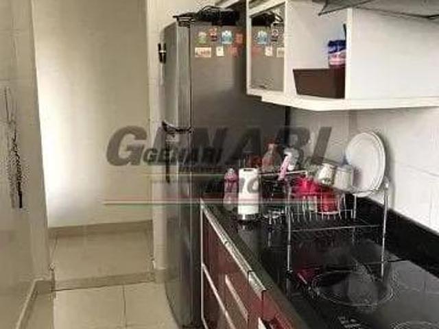 Apartamento com 2 dormitórios à venda em excelente localização no bairro Jardim Pau Preto Centro