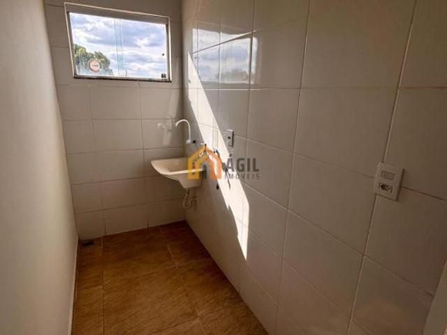 Apartamento com 2 dormitórios à venda, 48 m² por R$ 199.900 Tiradentes São Joaquim de Bicas/MG