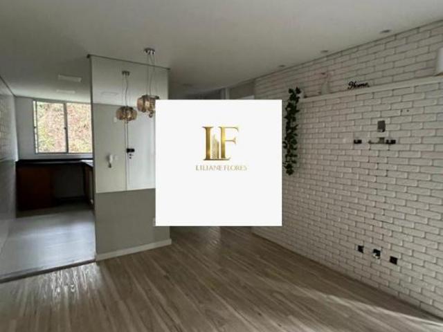 Apartamento com 2 dormitórios à venda, 43 m² por R$ 260.000