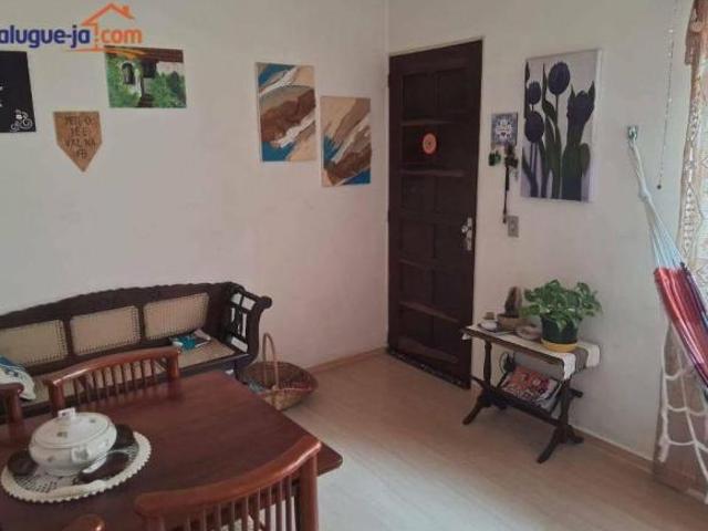 Apartamento com 2 dormitórios à venda, 54 m² por R$ 215.000 Jardim Siesta Jacareí/SP