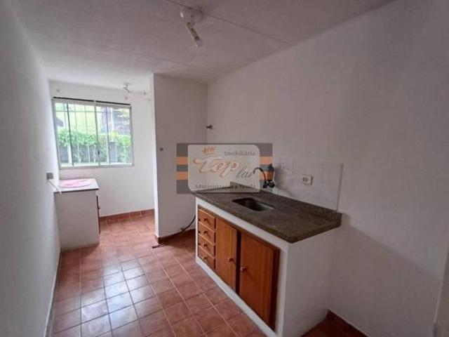 Apartamento com 2 dormitórios à venda, 55 m² por R$ 255.000,00 Jardim Santa Mônica São Paulo/SP