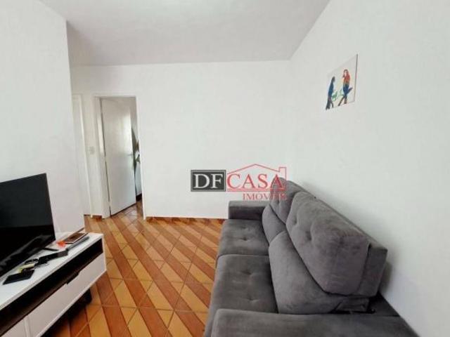 Apartamento com 2 dormitórios à venda, 50 m² por R$ 270.000,00 Vila Regina S