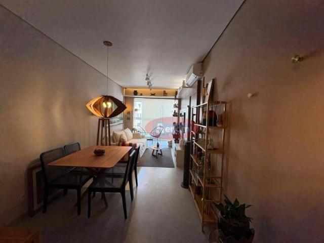 Apartamento com 2 dormitórios à venda, 66 m² por R$ 800.000,00 Campo Grande Santos/SP
