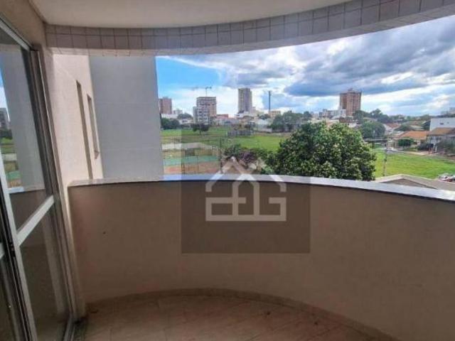 Apartamento com 2 dormitórios à venda, 83 m² por R$ 419.900 Centro Cascavel/PR