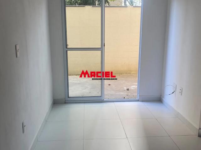 Apartamento com 2 dormitórios e lazer completo no Residencial Campos di Fortini