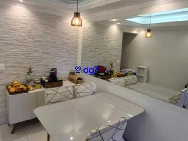 Apartamento com 2 Dormitórios e Varanda no Butantã