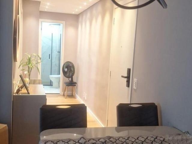 Apartamento com 2 dormitórios em Cotia