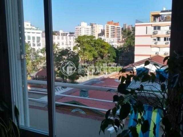 Apartamento com 2 dormitórios em Porto Alegre