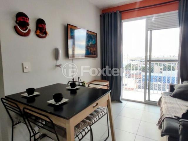 Apartamento com 2 dormitórios em São Paulo