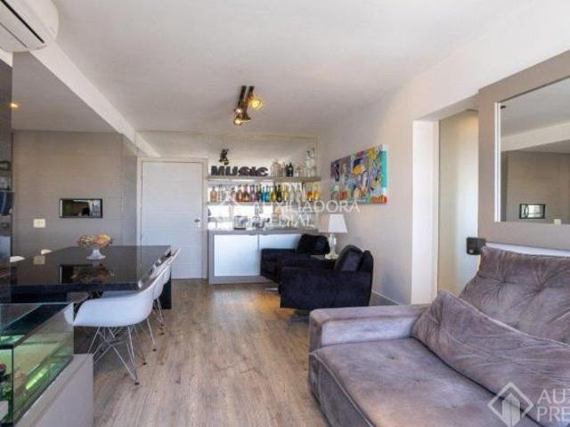 Apartamento com 2 dormitórios mobiliado no Condomínio Supreme