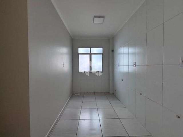 Apartamento com 2 dormitórios na região central de Santa Cruz do Sul