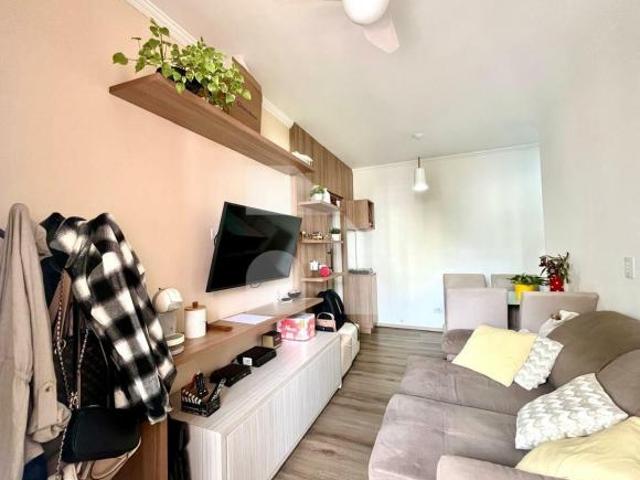 Apartamento com 2 dormitórios na Santa Cecília