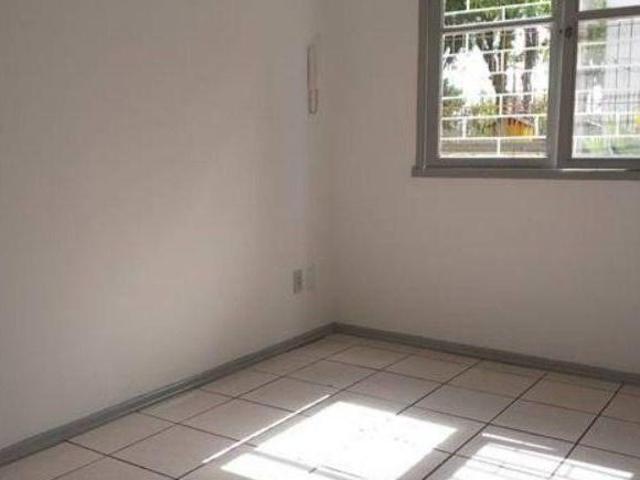Apartamento com 2 dormitórios no Térreo