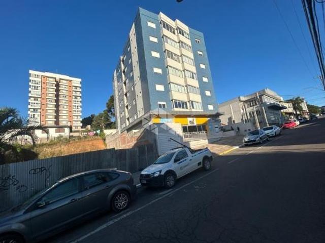 Apartamento com 2 dormitórios no Bairro Planalto