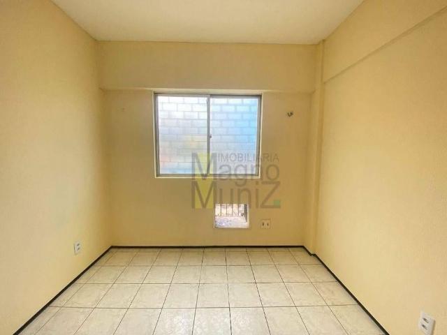 Apartamento Com 2 Dormitórios Para Alugar, 46 m² por R$1.100/mês Centro Fortaleza/ce