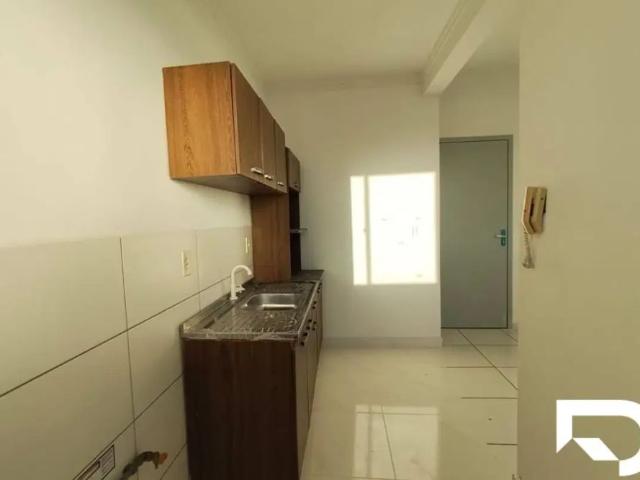 Apartamento com 2 dormitórios para alugar, 52 m² por R$ 2.022,50/mês Petrópolis Joinville/SC