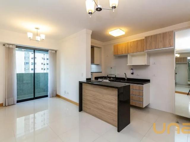Apartamento com 2 dormitórios para alugar, 64 m² no Água Verde