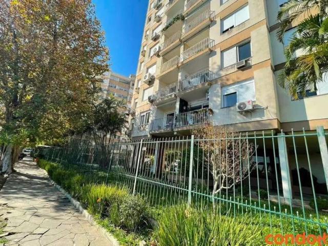 Apartamento com 2 dormitórios para alugar, 77 m² por R$ 2.805,00/mês Vila Assunção Porto Alegre/RS