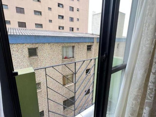 Apartamento com 2 dormitórios, sala ampla e vaga para venda na Vila Palmeiras