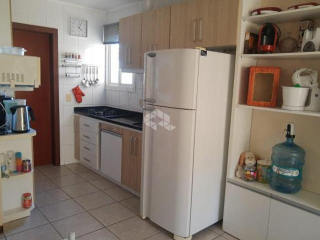 Apartamento com 2 dormitórios, sala, cozinha, banheiro, 1 box estacionamento, aceita financiamento b