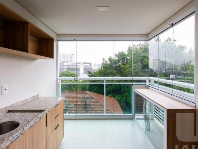Apartamento com 2 dormitorios sendo 1 suite 2 banheiros sala 2 ambientes 1 vaga