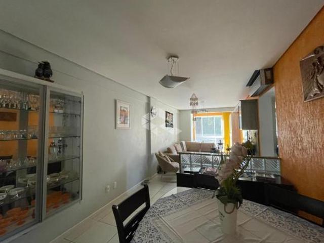 Apartamento com 2 dormitórios, suite e 2 vagas cobertas em Nossa Senhora das Gra