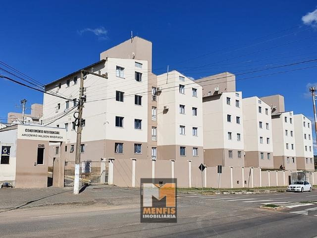 Apartamento com 2 quartos no Bairro Varzea
