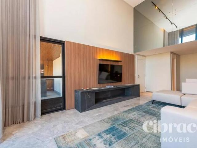 Apartamento com 2 quartos no bairro Batel, próximo a Praça do Japão