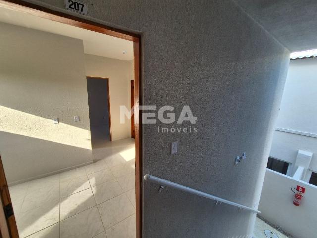 Apartamento com 2 quartos no bairro Caracanga em Itaitinga, CE